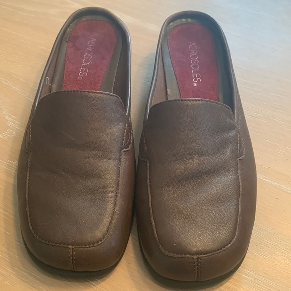 Aerosoles leather upper low heel mules good condition Size 8 look comfortable - Picture 1 of 10